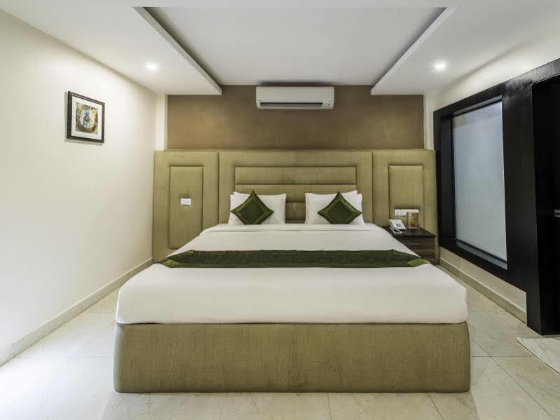 Treebo Elan Hotell Chennai Eksteriør bilde